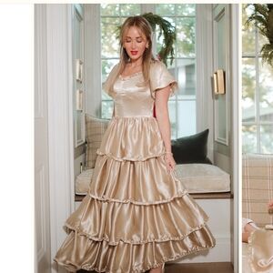Elegant Satin Tiered Dress Ivy City Arabelle
